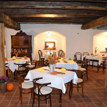 Hotel Boutique Pracharen 4*