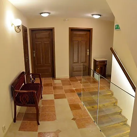 Boutique Pracháreň 4*