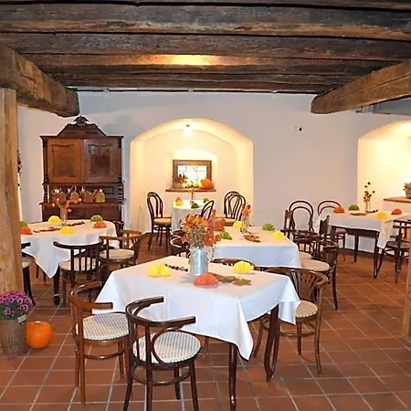 Boutique Pracháreň 4*